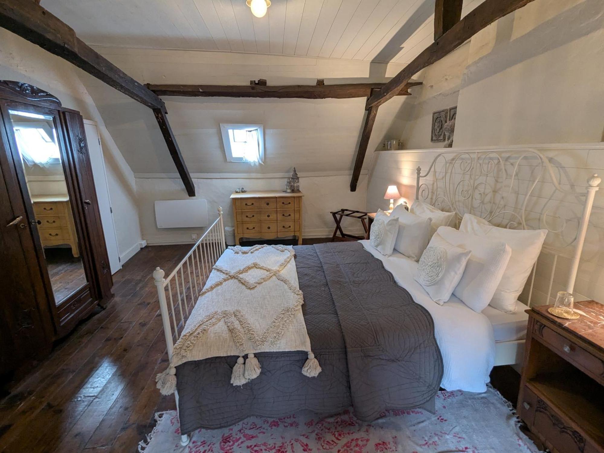Sous Le Chateau Jumilhac-le-Grand Luaran gambar